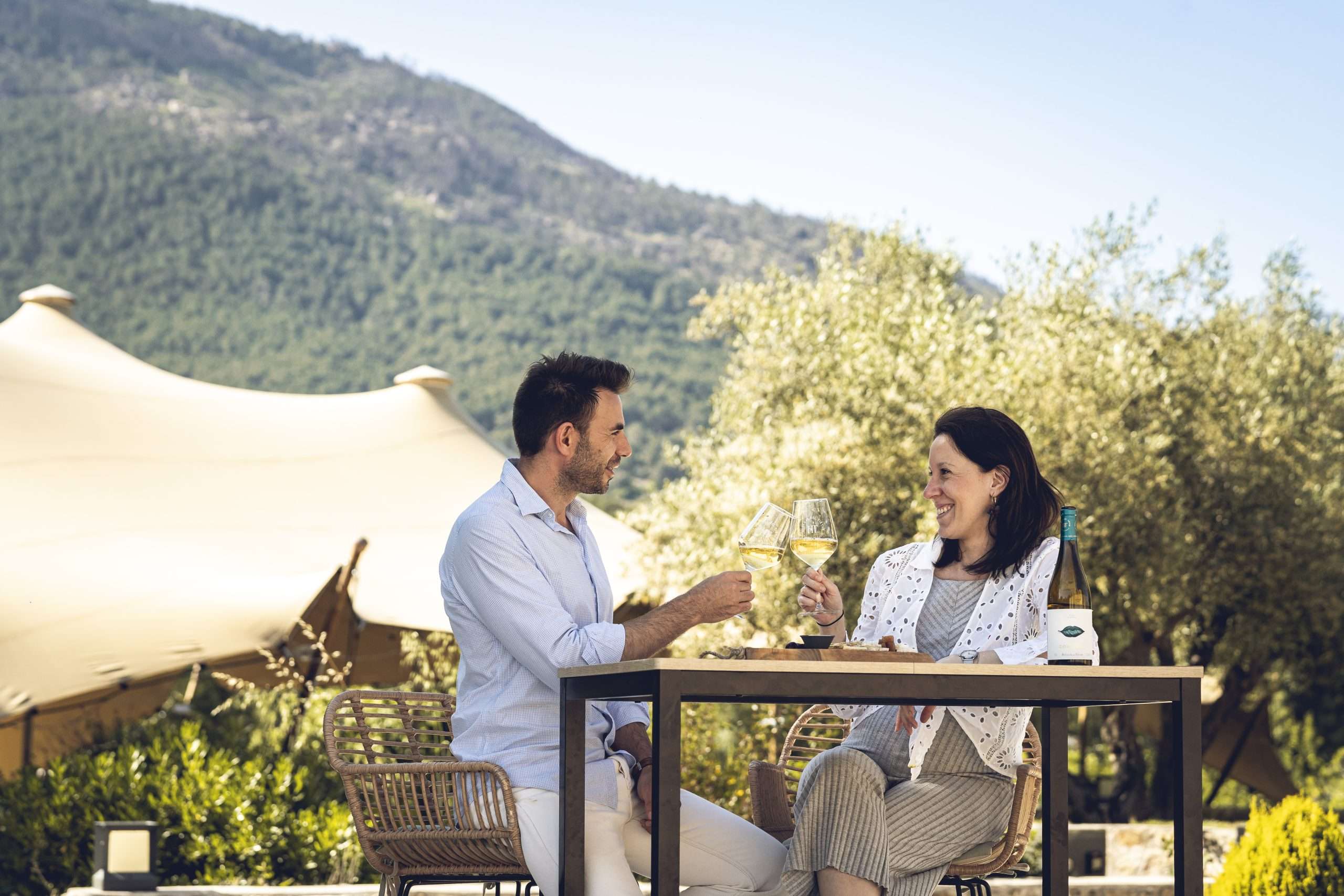 Enoturismo en bodega Huellas del Tiétar