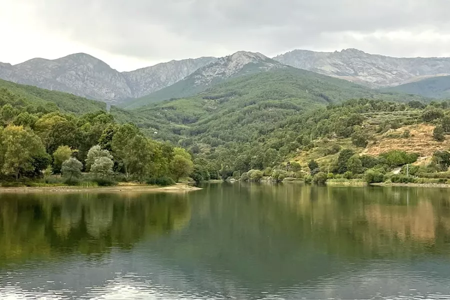 arenas-san-pedro-isa-nieto